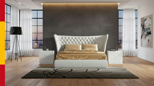 Miami Bed With Avanty Nightstands Set - p14452