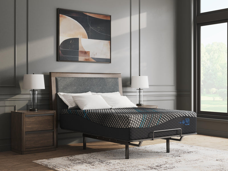 Millennium 2.0 Foam 14 Inch Black Queen Mattress - M31231