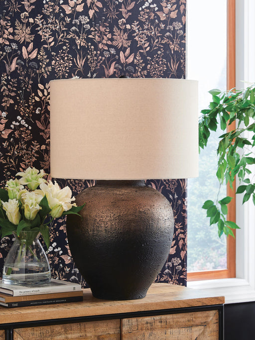 Newgerhard Brown/Black Table Lamp - L207644