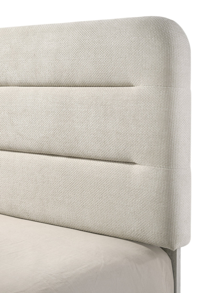 Nyomi White Queen Bed - DMV FurnitureQueen Bed