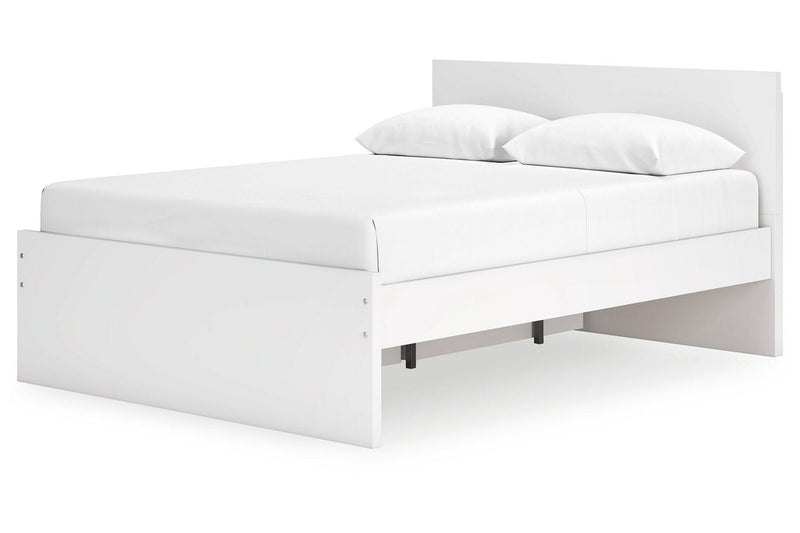 Onita White Queen Platform Bed with 1 Side Storage - DMV FurnitureQueen Bed
