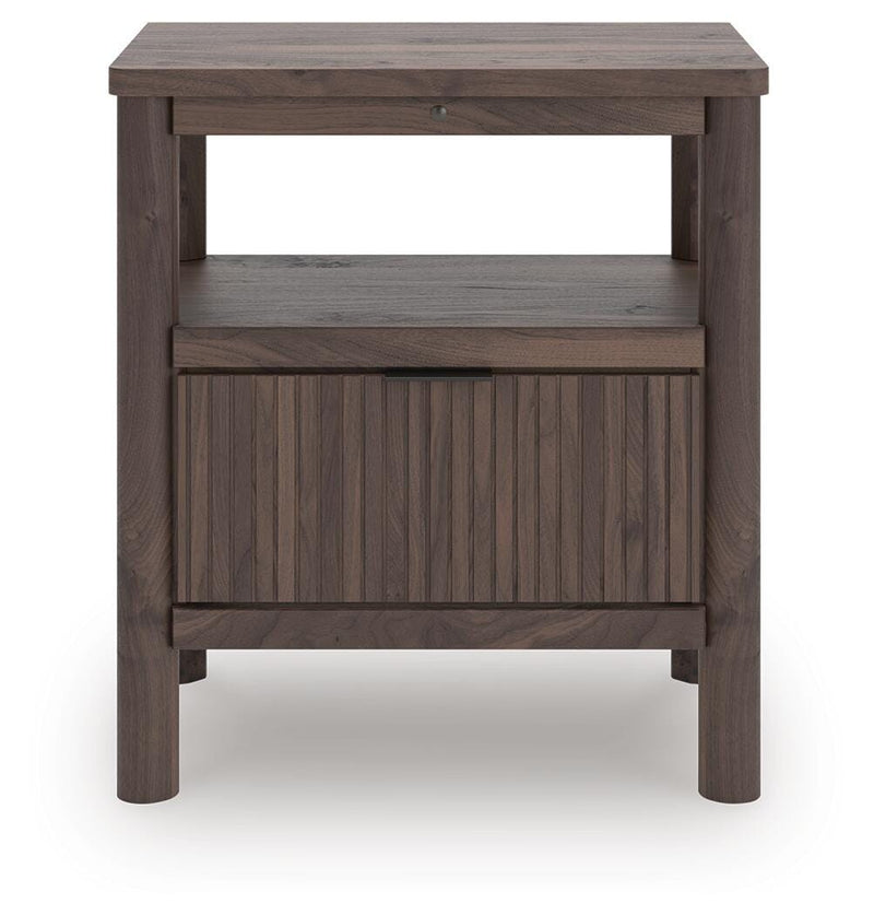 Pamytta Full Panel Bed, Dresser and Nightstand in Brown - PKG022710