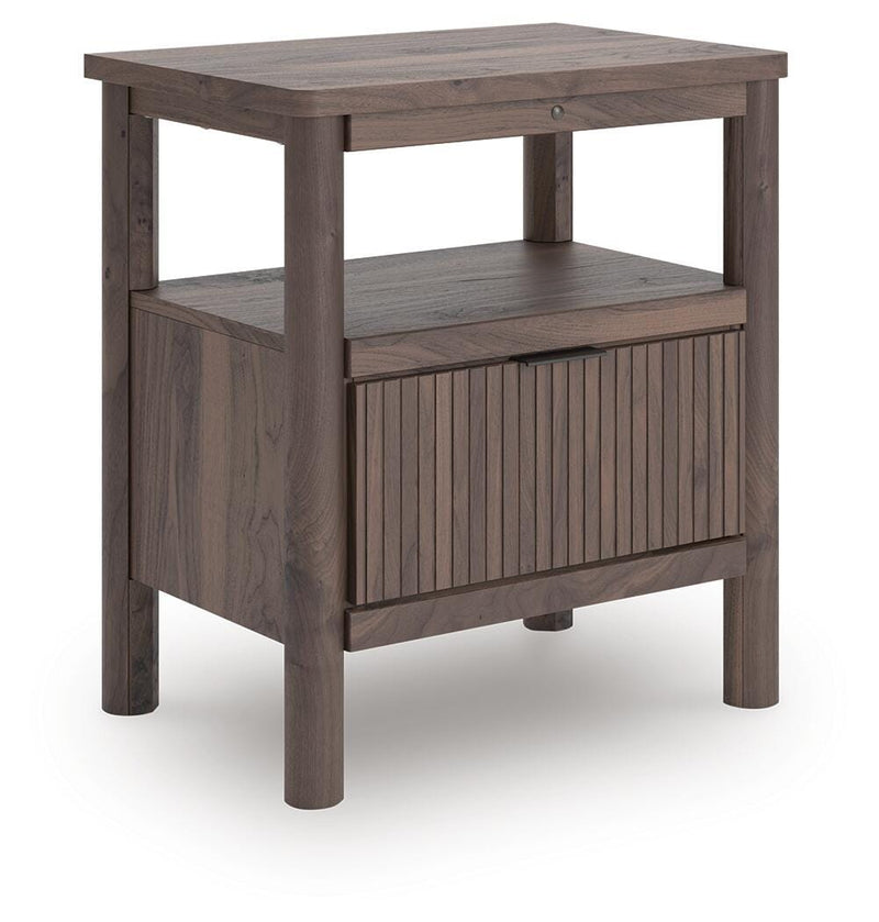 Pamytta Full Panel Bed, Dresser and Nightstand in Brown - PKG022710