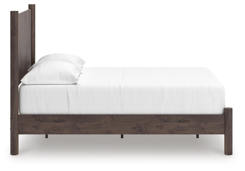 Pamytta Full Panel Platform Bed, Dresser and Chest in Brown - PKG022755