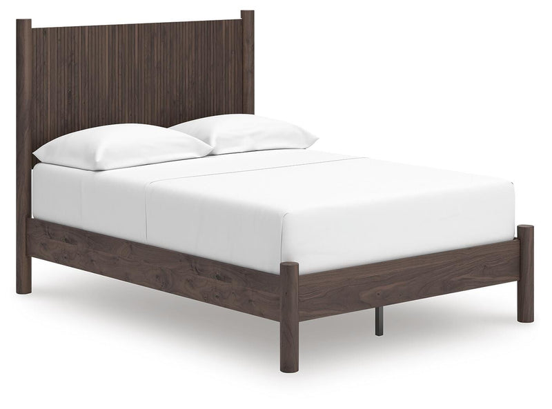 Pamytta Full Panel Platform Bed, Dresser and Mirror - PCB2614B5