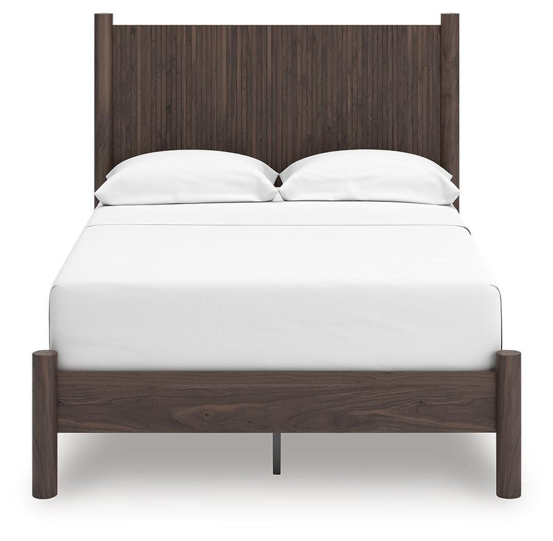 Pamytta Full Panel Platform Bed, Dresser, Mirror, Chest and Nightstand in Brown - PKG022672