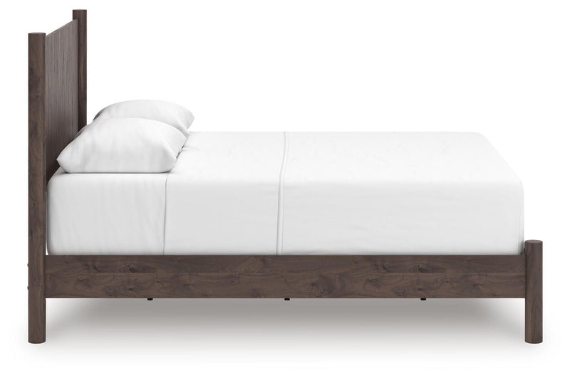 Pamytta Queen Panel Bed, Dresser and Chest in Brown - PKG022769