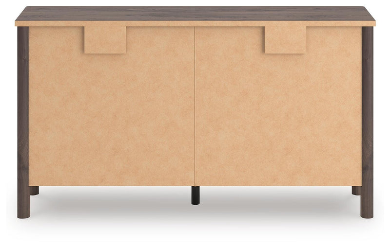 Pamytta Queen Panel Bed, Dresser and Chest in Brown - PKG022769