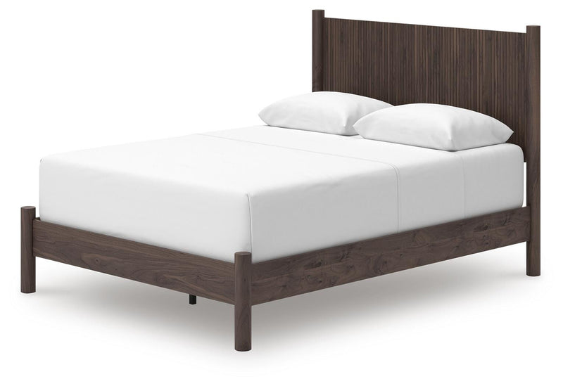 Pamytta Queen Panel Bed, Dresser and Nightstand in Brown - PKG022716
