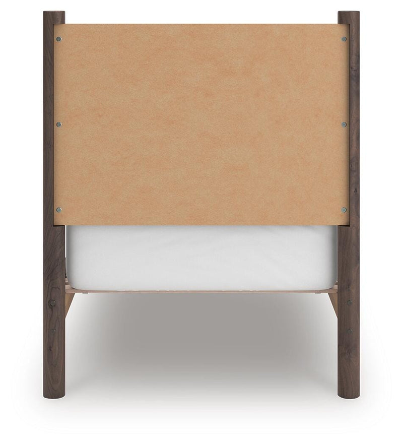 Pamytta Twin Panel Platform Bed, Dresser, Mirror and Chest in Brown - PKG022665
