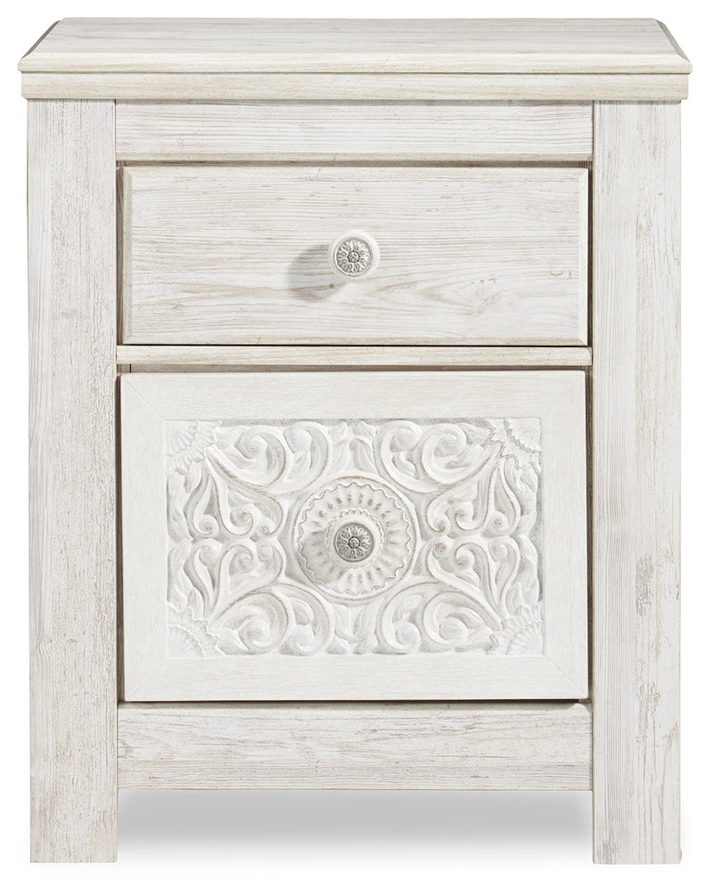 Paxberry Queen Panel Bed with Mirrored Dresser, Chest and Nightstand in Whitewash - PKG007432