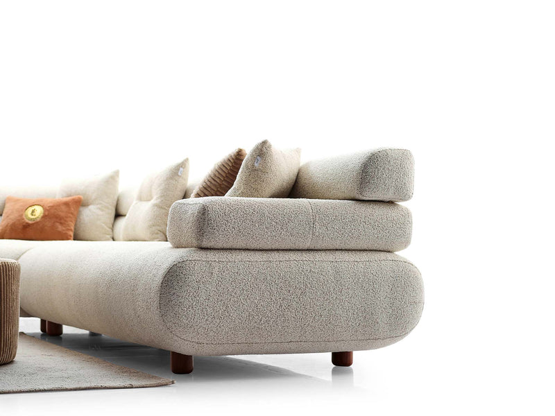 Perlasee Sectional Sofa in Cream - 200-ELI-PER-JESY-39-S