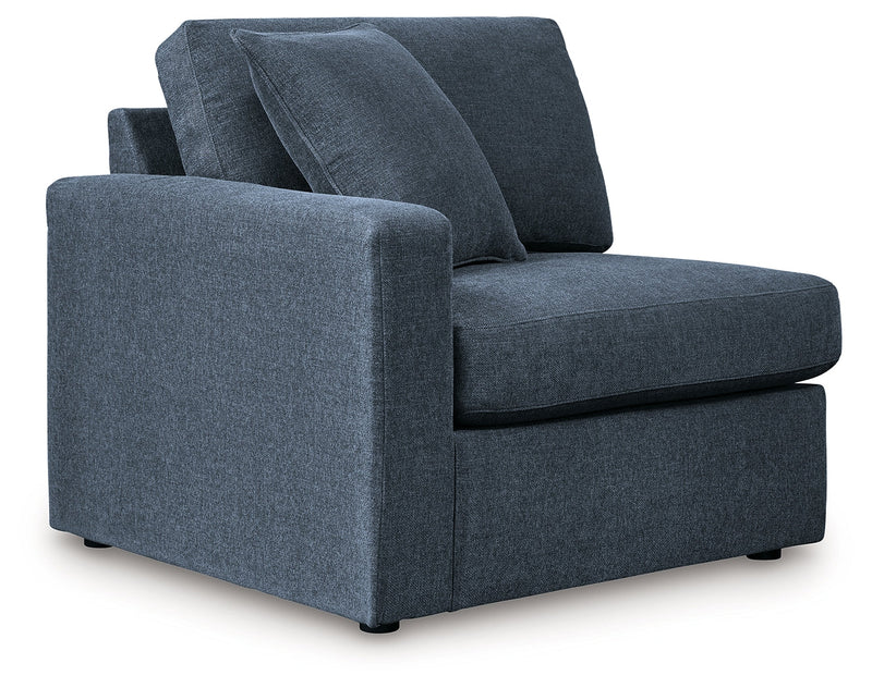 Pillar Peak Ink Left-Arm Facing Corner Chair - 9210164