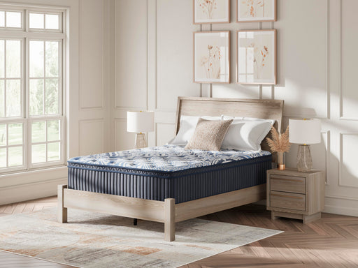 Plush Luxe 2.0 Blue Queen Mattress - M49731