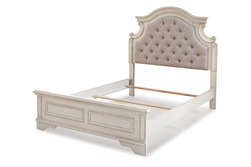 Realyn Chipped White Full Panel Bed - DMV FurnitureFull Bed