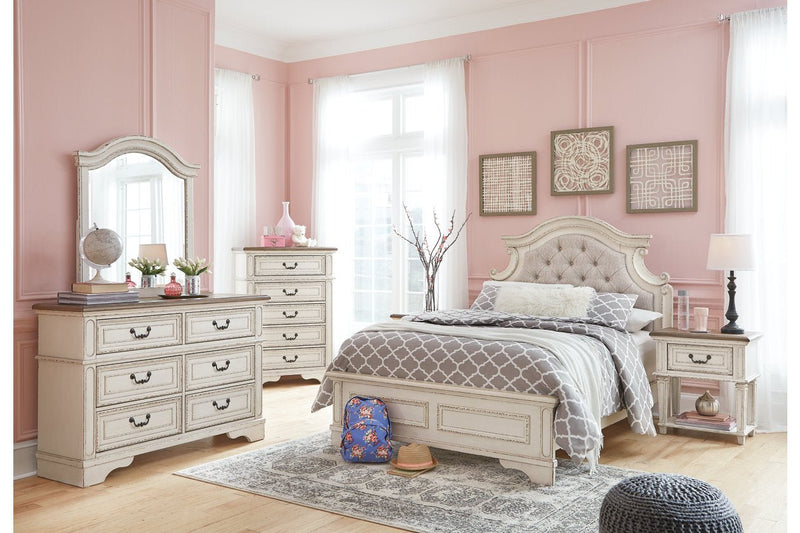 Realyn Chipped White Full Panel Bed - DMV FurnitureFull Bed