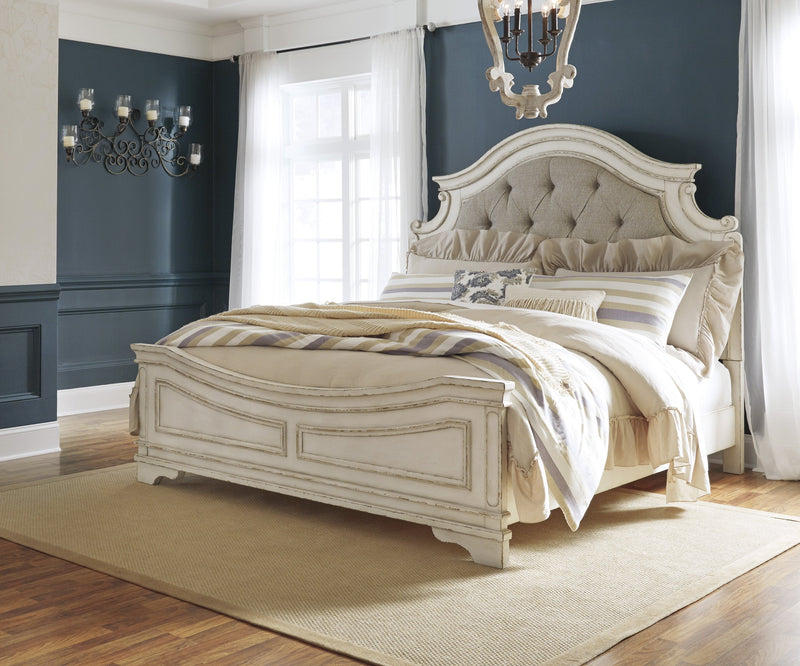 Realyn Chipped White King Panel Bed - DMV FurnitureKing Bed