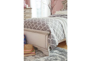 Realyn Chipped White King Upholstered Panel Bed - DMV FurnitureKing Bed