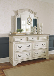 Realyn Chipped White Panel Bedroom Set - DMV FurnitureBedroom Set