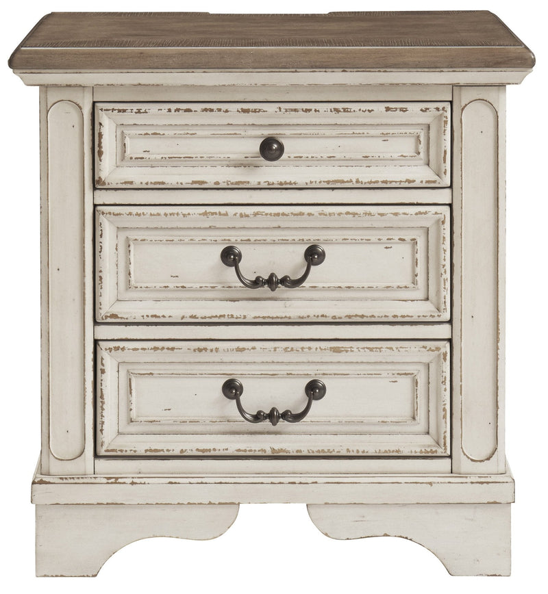 Realyn Chipped White Panel Bedroom Set - DMV FurnitureBedroom Set