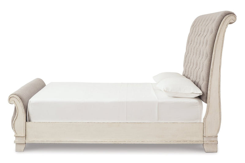 Realyn Chipped White Queen Sleigh Bed - DMV FurnitureQueen Bed