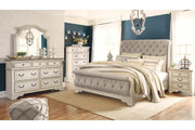 Realyn Chipped White Queen Sleigh Bed - DMV FurnitureQueen Bed