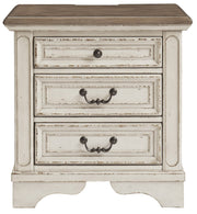 Realyn Chipped White Storage Panel Bedroom Set - DMV FurnitureBedroom Set
