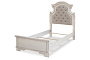 Realyn Chipped White Twin Panel Bed - DMV FurnitureTwin Bed