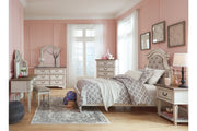 Realyn Chipped White Twin Panel Bed - DMV FurnitureTwin Bed