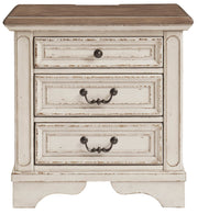 Realyn Chipped White Upholstered Panel Bedroom Set - DMV FurnitureBedroom Set