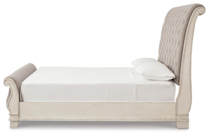 Realyn King Upholstered Sleigh Bed, Dresser and Nightstand - B743B108