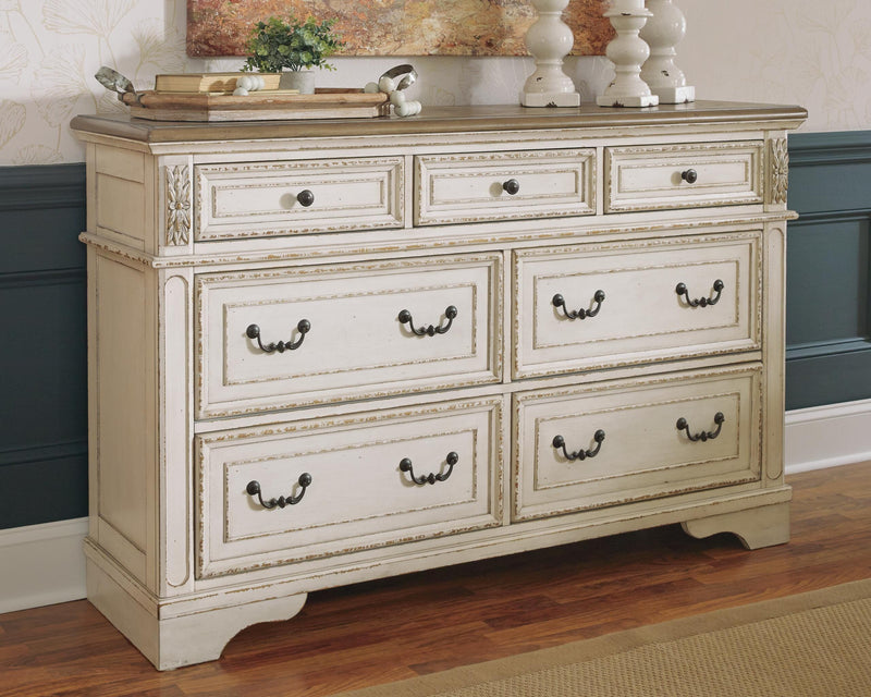 Realyn Two-tone Queen Panel Bed, Dresser, Chest and 2 Nightstands - B743B45