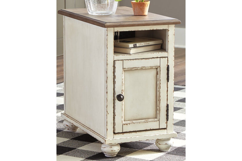 Realyn White/Brown Chairside End Table - DMV FurnitureEnd Table Chair Side