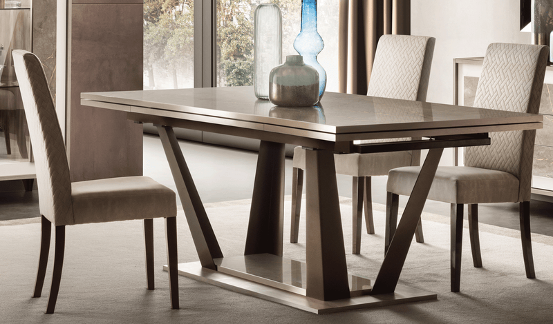 Rectangular Table w/2 Ext. - i29655