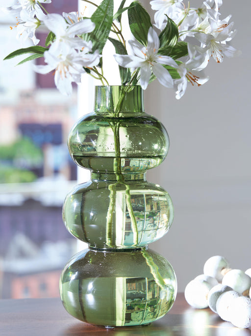 Renethorne Green Vase - A2000802