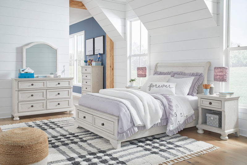 Robbinsdale Antique White Sleigh Storage Bedroom Set - DMV FurnitureYouth Bedroom Set