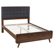 Robyn 4-piece Queen Bedroom Set Dark Walnut - 205131Q-S4