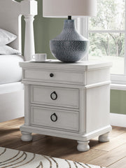 Rowlenstown Queen Poster Bed, Dresser and Nightstand in Antique White - PKG023870