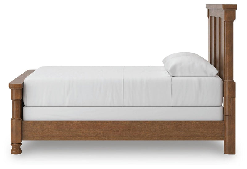 Rowlenstown Queen Poster Bed with Dresser in Brown - PKG023755