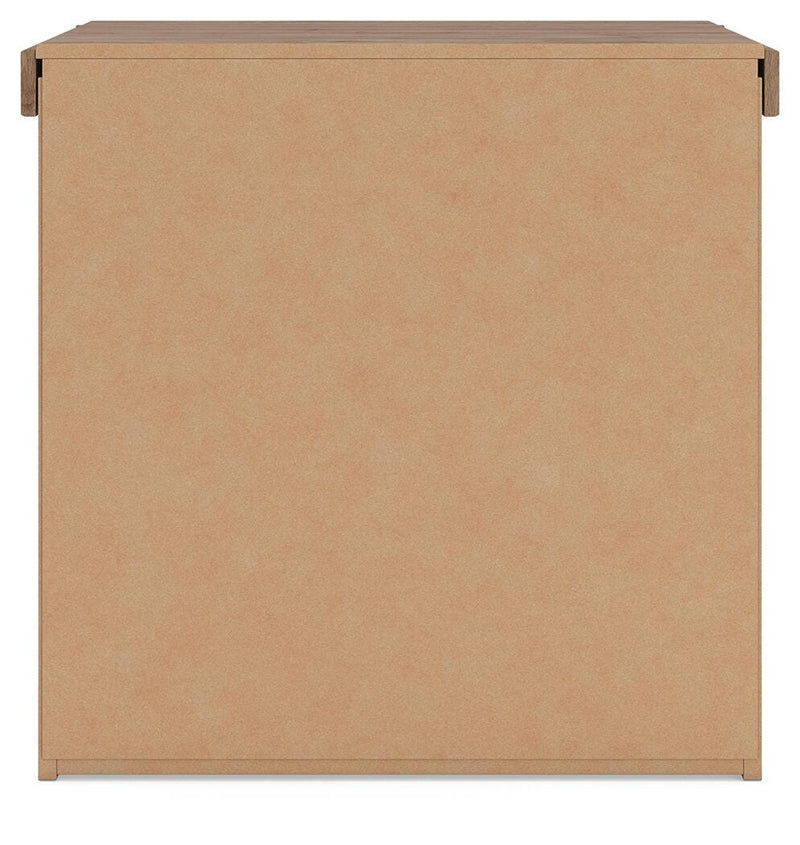 Savonport King Panel Bed. Dresser, Mirror and Nightstand in White/Brown - PKG025304
