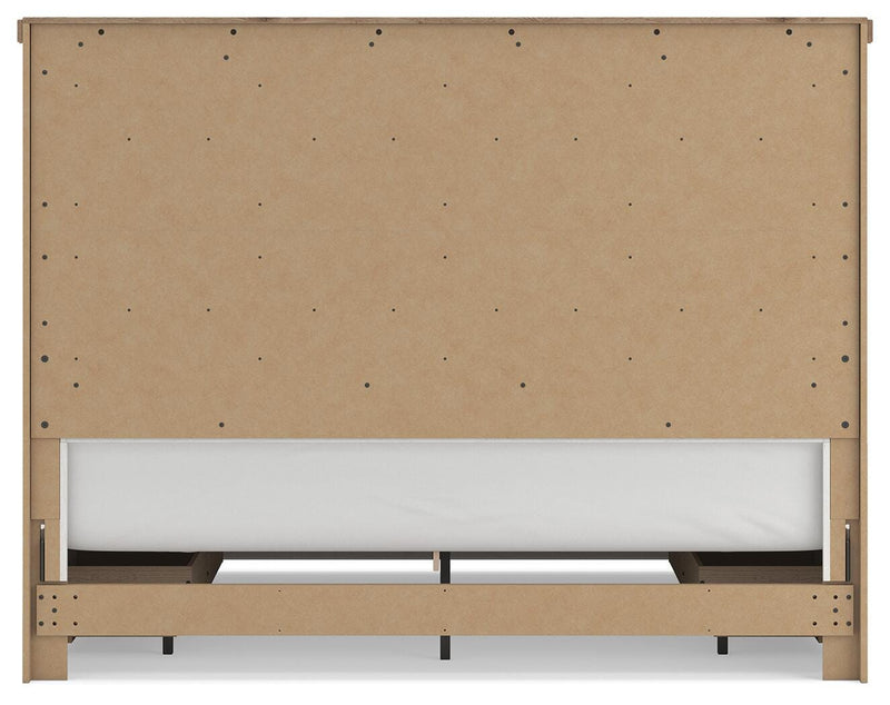 Savonport King Panel Bed with Storage, Dresser and Mirror in White/Brown - PKG025516