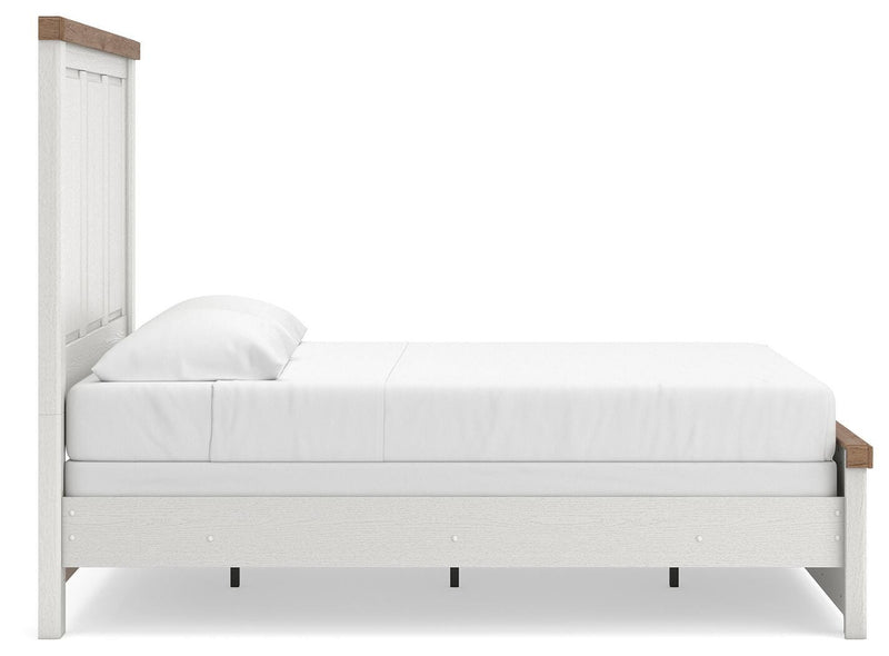 Savonport Queen Panel Bed and Dresser in White/Brown - PKG025562