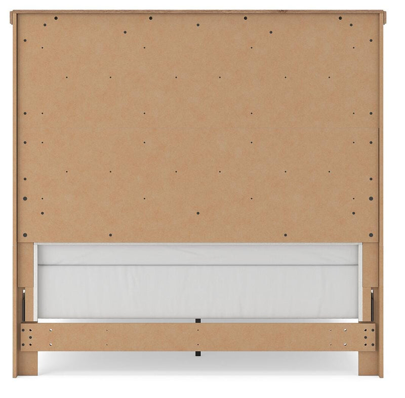 Savonport Queen Panel Storage Bed, Dresser, Mirror and Chest in White/Brown - PKG025584