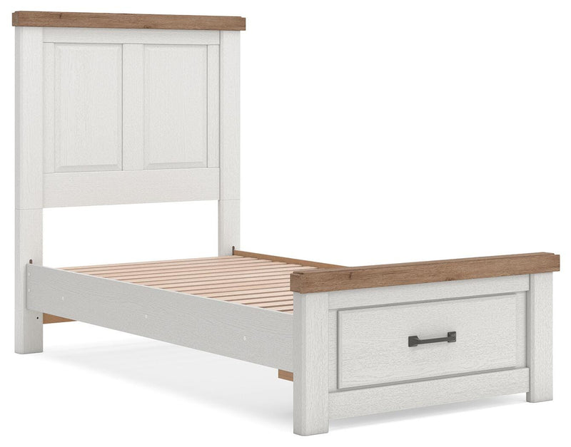 Savonport Twin Panel Storage Bed, Dresser and Chest in White/Brown - PKG025565