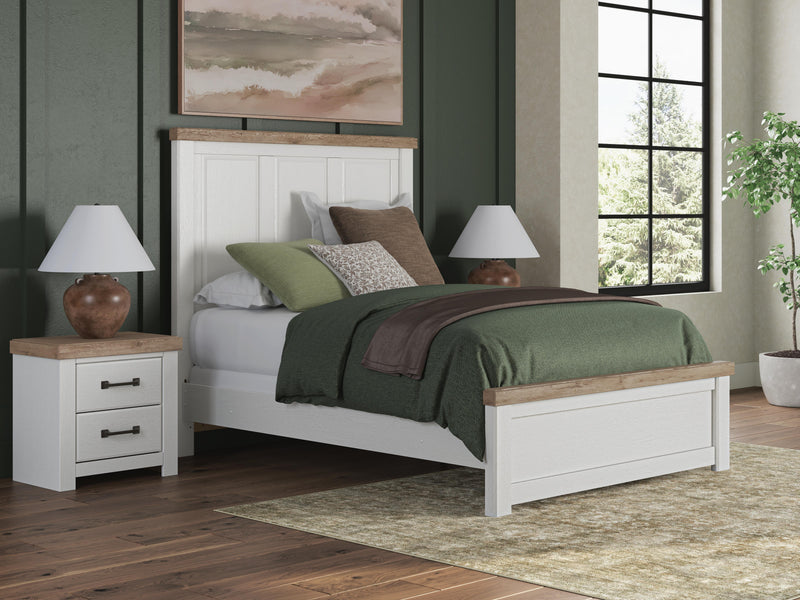 Savonport White/Brown Queen Panel Bed - B4615B4