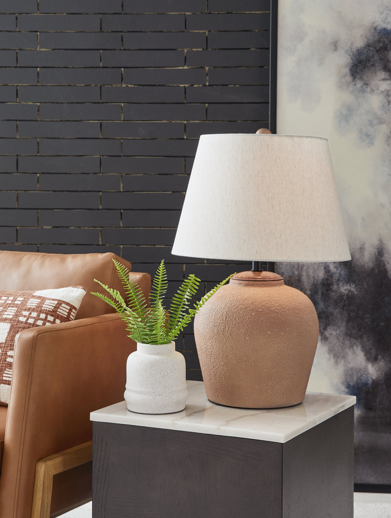 Scantor Rust Table Lamp - L207464