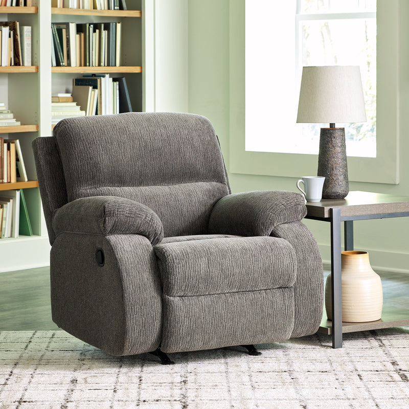 Scranto Recliner - DMV FurnitureRecliner
