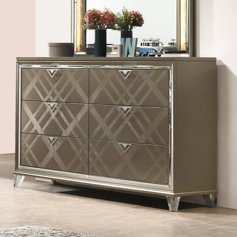 Skylar Dresser - 25325