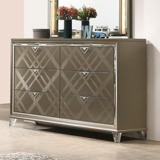 Skylar Dresser - 25325