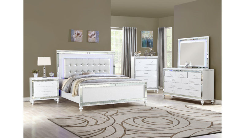 Sterling Full 5 Pc Bedroom Set in White - Sterling Full 5 Pc Bedroom Set in White